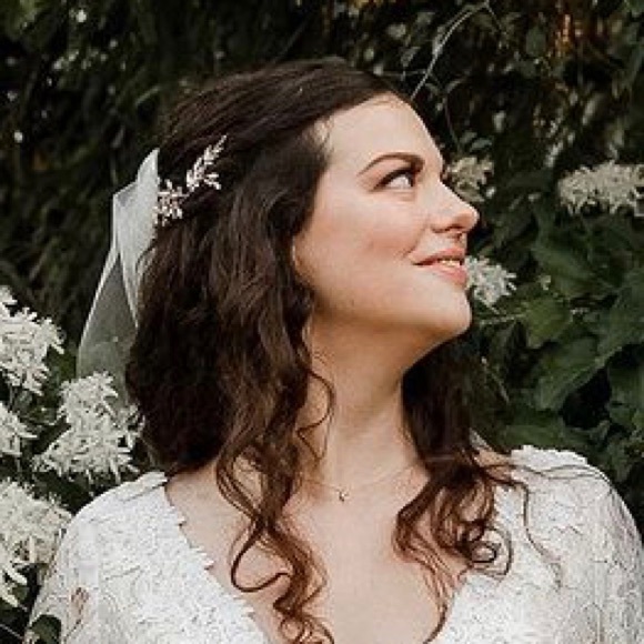 Meet your Posher, Katie - Picture 1 of 5